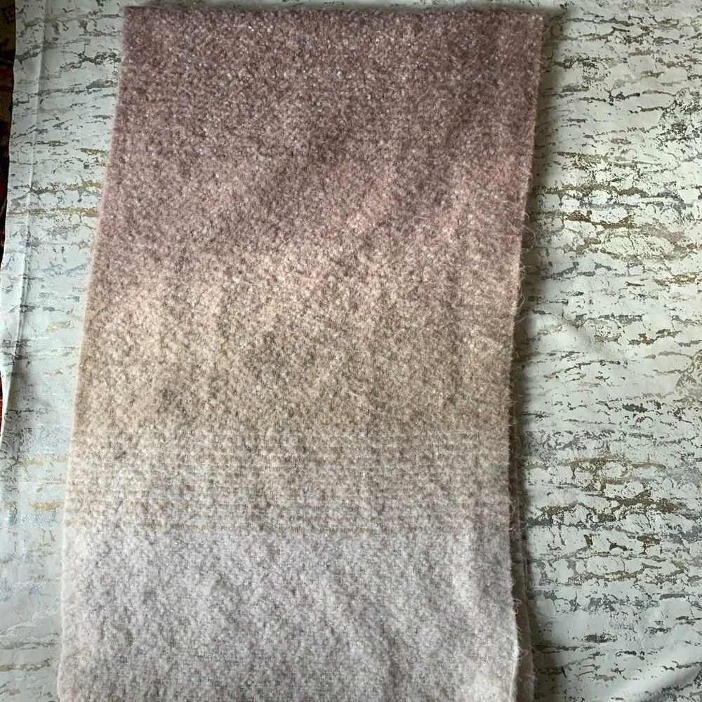 Oversized Textured Scarf
